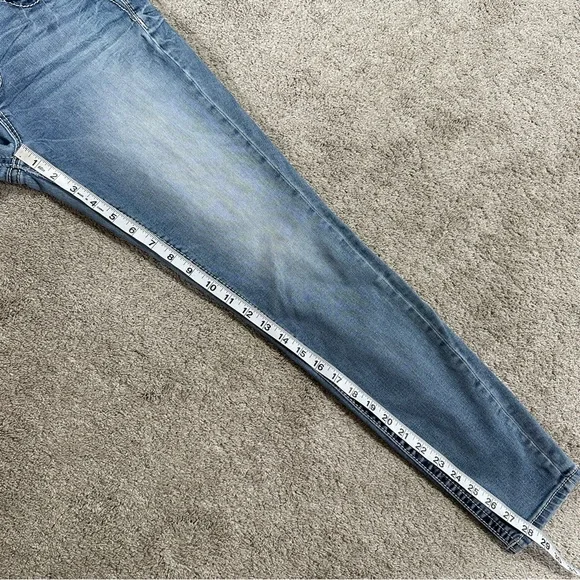 Miss Me Women’s Hailey Skinny Jeans Low Rise Embellished in Medium Wash 29 - Picture 13 of 16